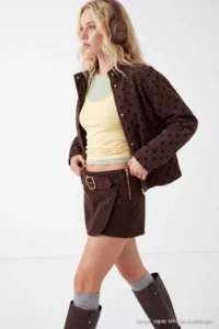 TRENDYOLMİLLA Brown Velvet Mini Shorts Skirt - Image 4