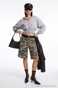 TRENDYOLMİLLA Multicolored Diz Six Length Camo pattern Knitting Shorts & Bermuda - Image 6