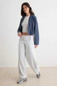 TRENDYOLMİLLA Anthracite Soft/Soft Touch Zippered Hooded Oversized Knitting Cardigan/Sweatshirt - Image 2