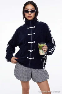 TRENDYOLMİLLA NAVY BLUE Fleece Oversized/Wide Cut High Neck China buttoned striped Knitting Sweatshirt - Image 4