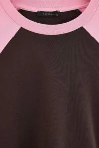 TRENDYOLMİLLA PINK Premium interlock Raglan Sleeve Oversized Pattern Beyzbol Long Sleeve Knitting T-Shirt - Image 2