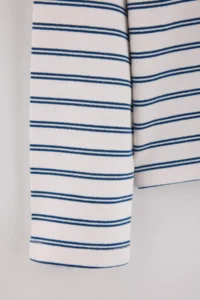 TRENDYOLMİLLA Ecru NAVY BLUE Striped Premium Oversized/Wide Cut interlock Knitting T-Shirt - Image 3