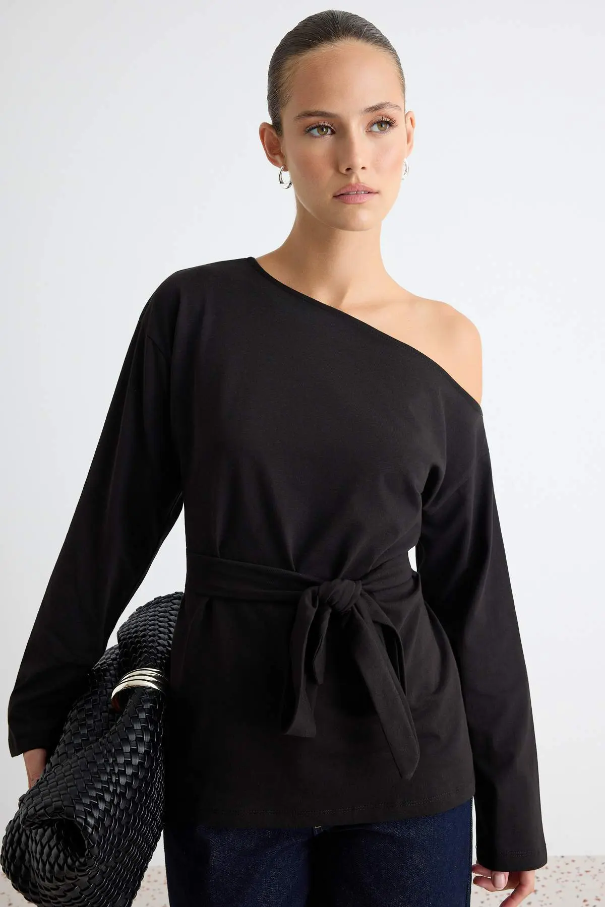 TWOAW27TS00036-BLACK_1