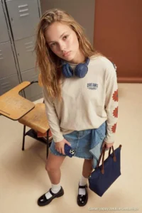 TRENDYOLMİLLA Stone Tok 100% Cotton Front and Sleeve Printed Oversized/Wide Cut Knitting T-Shirt - Image 4