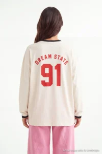 TRENDYOLMİLLA Cream Tok 100% Cotton College Printed Contrast Collar Oversized/Wide Cut Knitting T-Shirt - Image 3