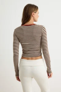 TRENDYOLMİLLA Brown Striped Fitted Crew Neck Cotton Flexible Knitting T-Shirt - Image 4