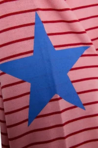 TRENDYOLMİLLA PINK Cotton Front and Back Slogan Printed Sleeve Star Printed Oversized Knitting T-Shirt - Image 3