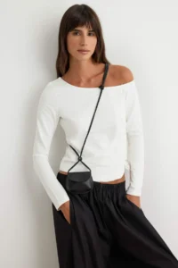 TRENDYOLMİLLA Ecru Cotton Boat Neck Regular Pattern Knitting T-Shirt