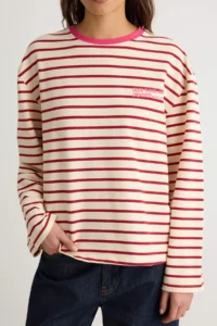 TRENDYOLMİLLA Stone Red Striped Front and Back Slogan Printed Knitting T-Shirt - Image 4