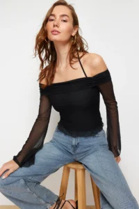 TRENDYOLMİLLA Black Flare Sleeve Binding Detailed Knitting Madonna Collar Blouse - Image 5