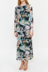 TRENDYOLMİLLA BLUE Low-cut back Long Sleeve Printed Tulle Flexible Knitting Pen Dress - Image 5