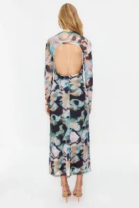 TRENDYOLMİLLA BLUE Low-cut back Long Sleeve Printed Tulle Flexible Knitting Pen Dress - Image 6