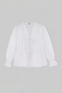 TRENDYOLMİLLA WHITE Checkered V-neck Front Binding Detailed Blouse - Image 5