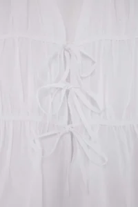 TRENDYOLMİLLA WHITE Checkered V-neck Front Binding Detailed Blouse - Image 6