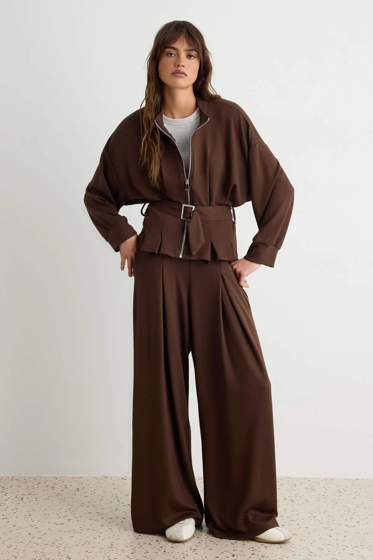 TWOSS26AU00059-BROWN_1