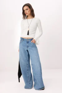 TRENDYOLMİLLA Ecru Fitted/Fitted with flywheel/Frilly Soft Knitting Blouse - Image 2