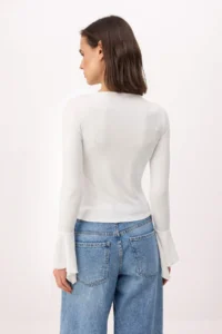 TRENDYOLMİLLA Ecru Fitted/Fitted with flywheel/Frilly Soft Knitting Blouse - Image 4