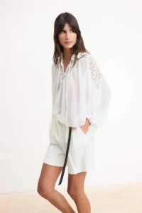 TRENDYOLMİLLA WHITE Guipure Detailed Siphon Transparent Weaving Blouse