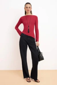 TRENDYOLMİLLA Red Fitted Boat Neck Long Sleeve Soft Knitting Blouse - Image 2