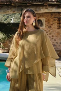 TRENDYOLMİLLA Green Oversized Thin Draped Weaving Blouse - Image 7