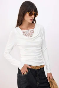 TRENDYOLMİLLA Ecru Regular/Normal Pattern Off-Shoulder Neck Long Sleeve Soft Knitting Blouse - Image 2