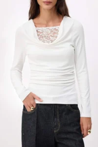 TRENDYOLMİLLA Ecru Regular/Normal Pattern Off-Shoulder Neck Long Sleeve Soft Knitting Blouse - Image 3