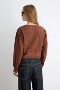 TRENDYOLMİLLA Brown 100% Cotton Fisto embroidery Blouse - Image 4