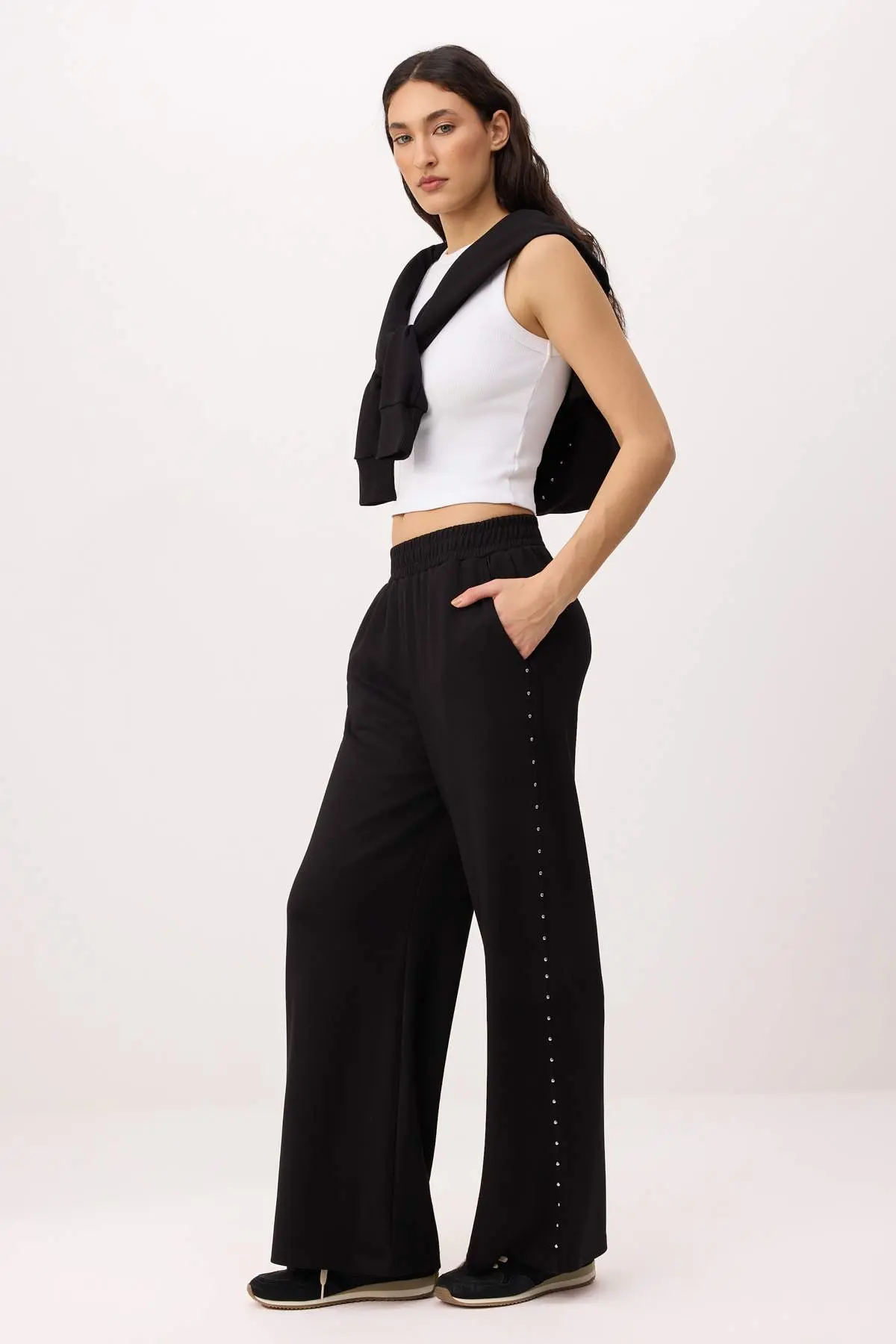 TWOSS26EA00001-BLACK_1