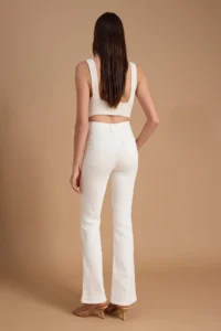TRENDYOLMİLLA Ecru High Waist Ekstra Flexible Flare flared leg jeans - Image 4