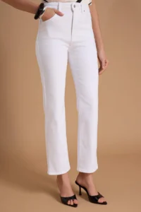 TRENDYOLMİLLA WHITE High Waist Medium Flexible Straight Plain Cut jeans - Image 7