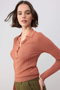 TRENDYOLMİLLA Wardrobe Essentials Brick Red Ribbed Polo Shirt Collar Thin Knitwear Sweater - Image 4