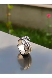 The Collection Adjustable Men-Women Ring with Feather Leaf Figure - Image 2