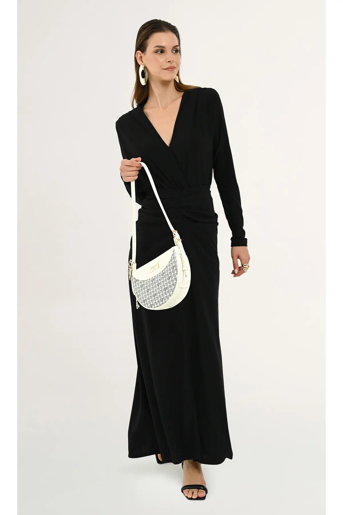 05po25y10706-WHITE_1