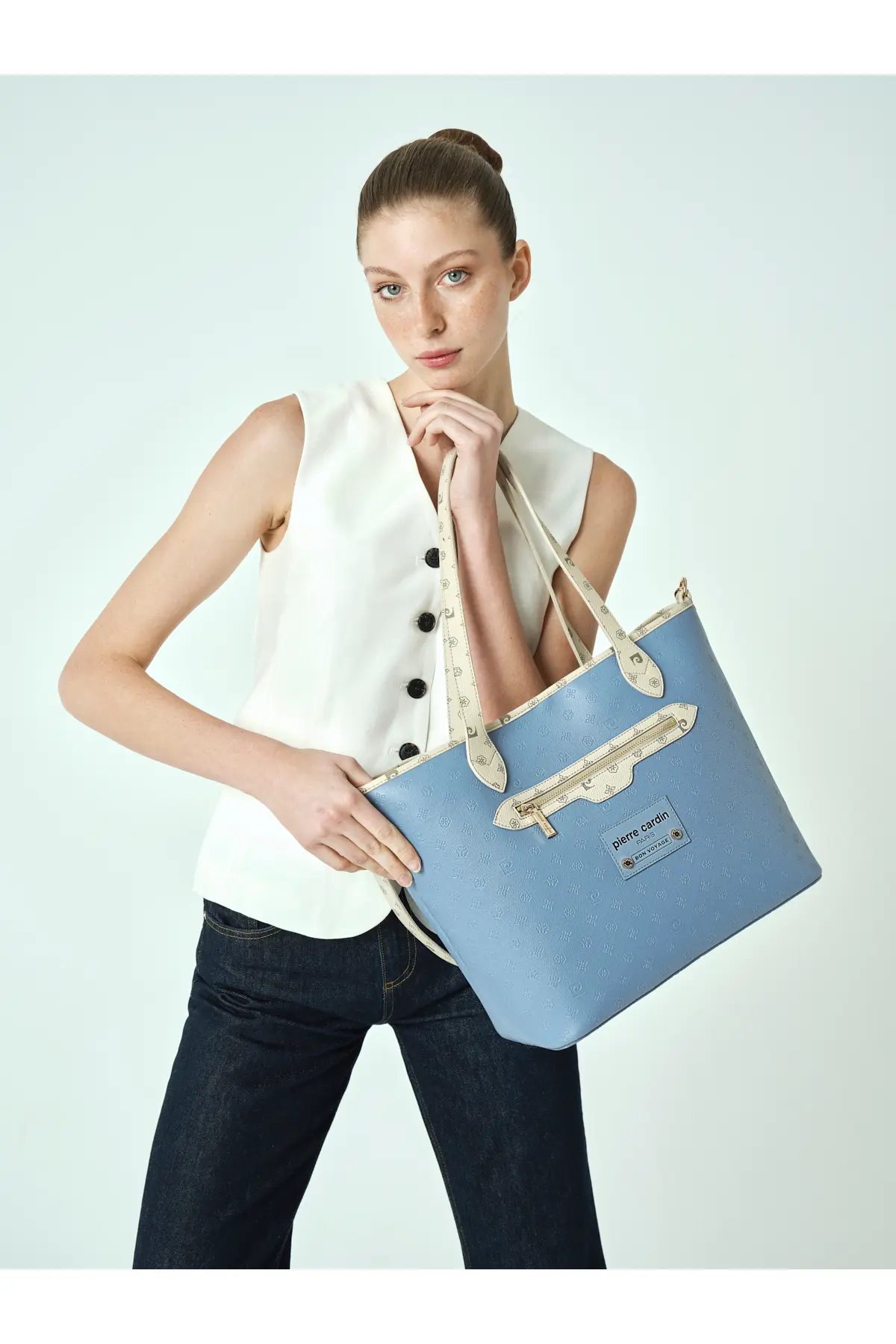 05po25y2052-BLUE_1