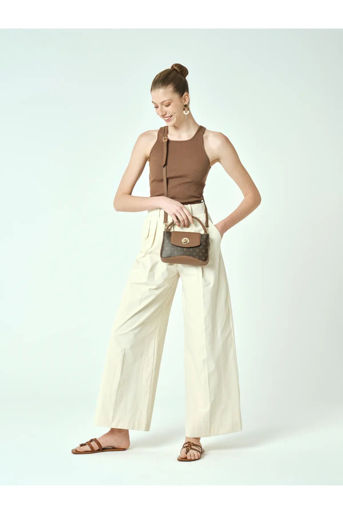 05po25y2062-BROWN_1