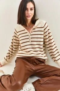 Bianco Lucci Women's Beige Brown Collar Buttonhole Crew Neck Striped Knitwear Sweater - Image 3