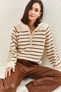 Bianco Lucci Women's Beige Brown Collar Buttonhole Crew Neck Striped Knitwear Sweater - Image 7