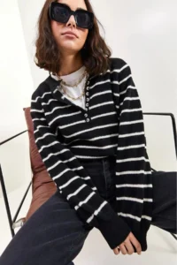 Bianco Lucci Women's Black Buttoned Collar Crew Neck Striped Knitwear Sweater - Image 3