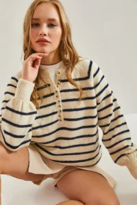 Bianco Lucci Women's Ecru Navy Blue Buttonhole Crew Neck Striped Knitwear Sweater