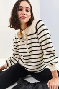 Bianco Lucci Women's White Collar Buttonhole Crew Neck Striped Knitwear Sweater - Image 2