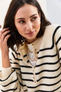 Bianco Lucci Women's White Collar Buttonhole Crew Neck Striped Knitwear Sweater - Image 4