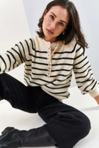 Bianco Lucci Women's White Collar Buttonhole Crew Neck Striped Knitwear Sweater - Image 8