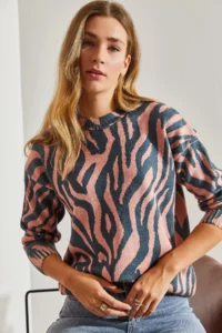 Bianco Lucci Women Gray PINK fragmented Knitwear Sweater - Image 3