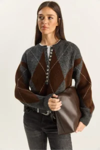 Bianco Lucci Women's Anthracite Brown 11 Buttons Diamond Patterned Basic Knitwear Sweater - Image 3