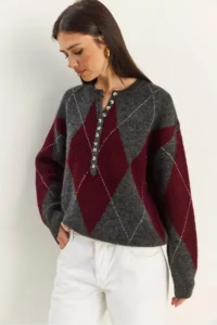 Bianco Lucci Women's Anthracite Claret Red 11 Buttons Diamond Patterned Basic Knitwear Sweater - Image 4