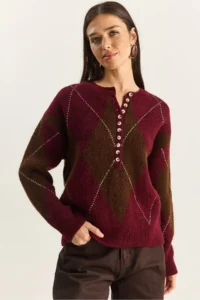 Bianco Lucci Women's Burgundy Brown 11 Buttons Diamond Patterned Basic Knitwear Sweater