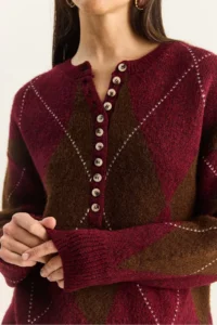 Bianco Lucci Women's Burgundy Brown 11 Buttons Diamond Patterned Basic Knitwear Sweater - Image 5