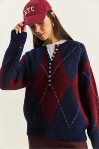Bianco Lucci Women's Navy Blue Claret Red 11 Buttons Diamond Patterned Basic Knitwear Sweater - Image 6