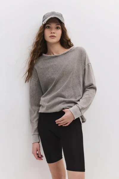 2136-GRAY_1