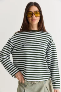 Bianco Lucci Women's White-Green Striped Digital Print Detailed Oversize Long Sleeve T-Shirt 925